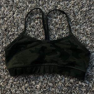 Lululemon camo sprts bra size 2